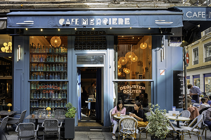 1. Lyon - Cafe